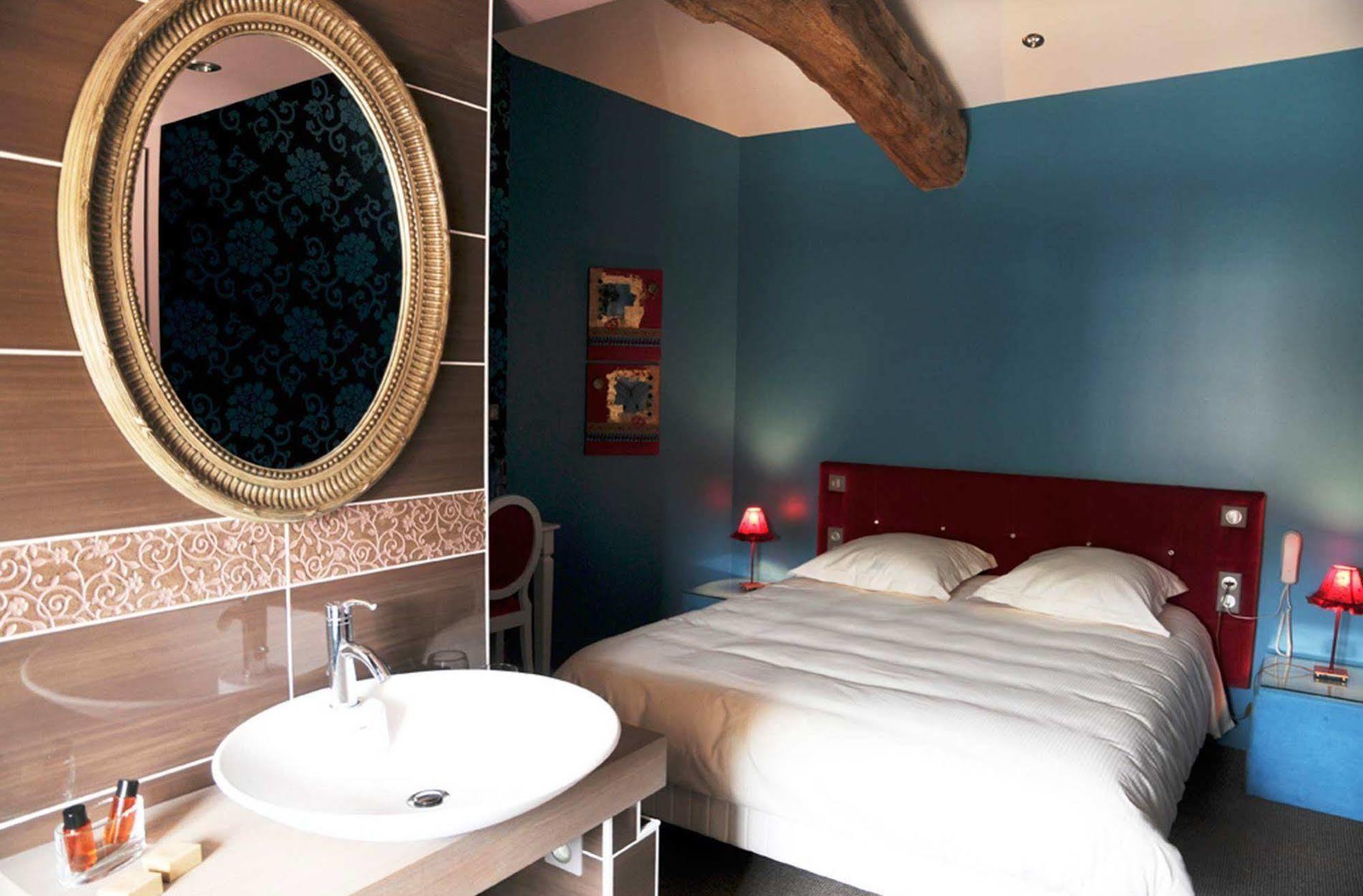 Hotel Spa Frederic Carrion Et Sa Table Gastronomique Viré Eksteriør billede