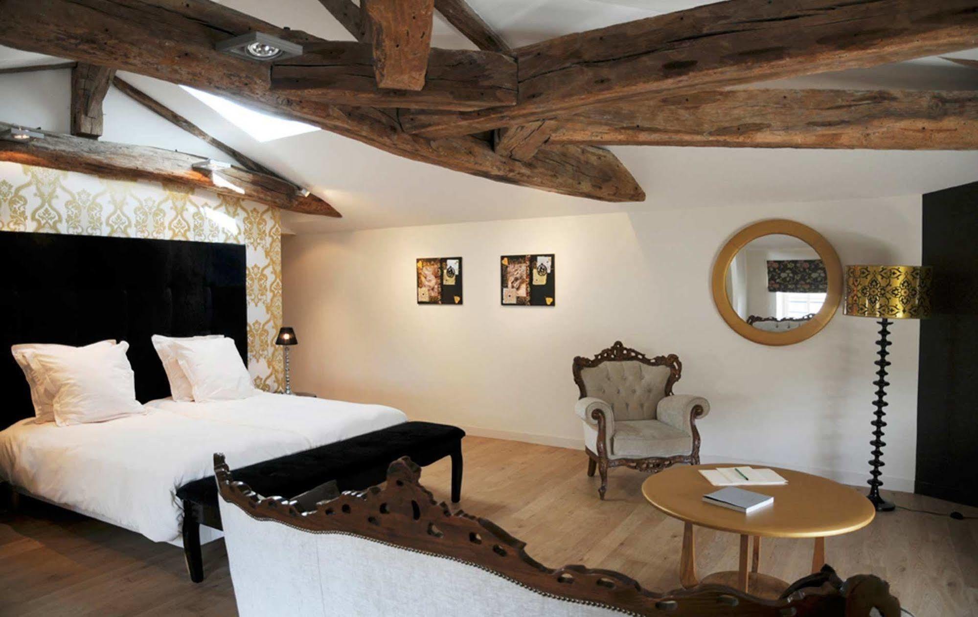 Hotel Spa Frederic Carrion Et Sa Table Gastronomique Viré Eksteriør billede